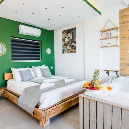 Seaview 2 Bedroom - 1134 * カルカン